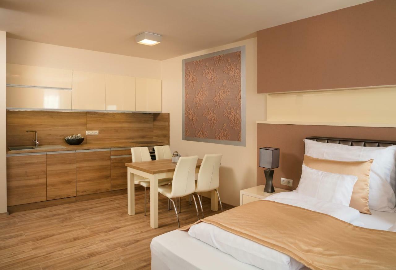 Aparthotel Főtér Rezidencia 2 Győr Exterior foto