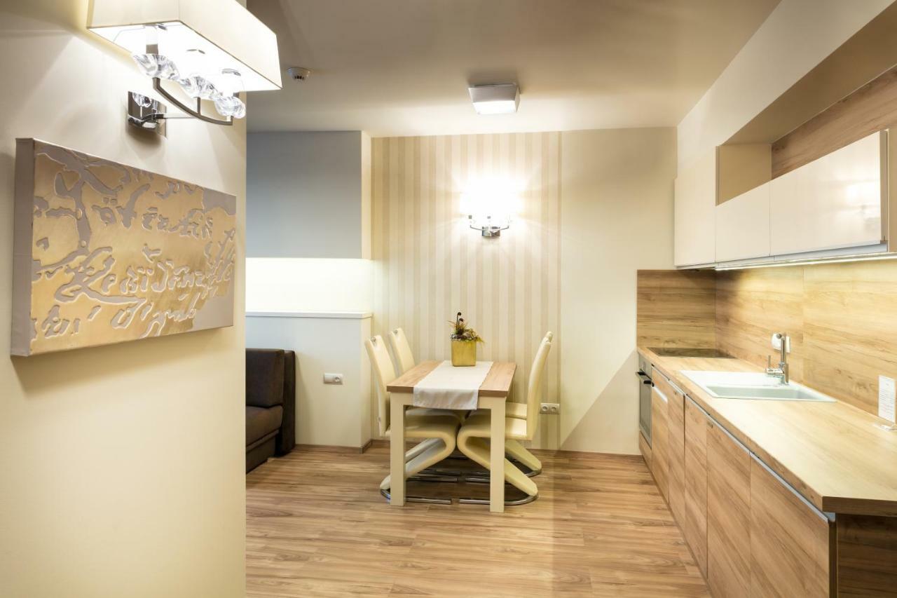 Aparthotel Főtér Rezidencia 2 Győr Exterior foto