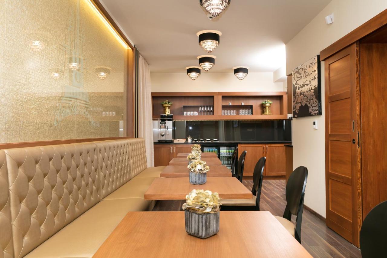 Aparthotel Főtér Rezidencia 2 Győr Exterior foto